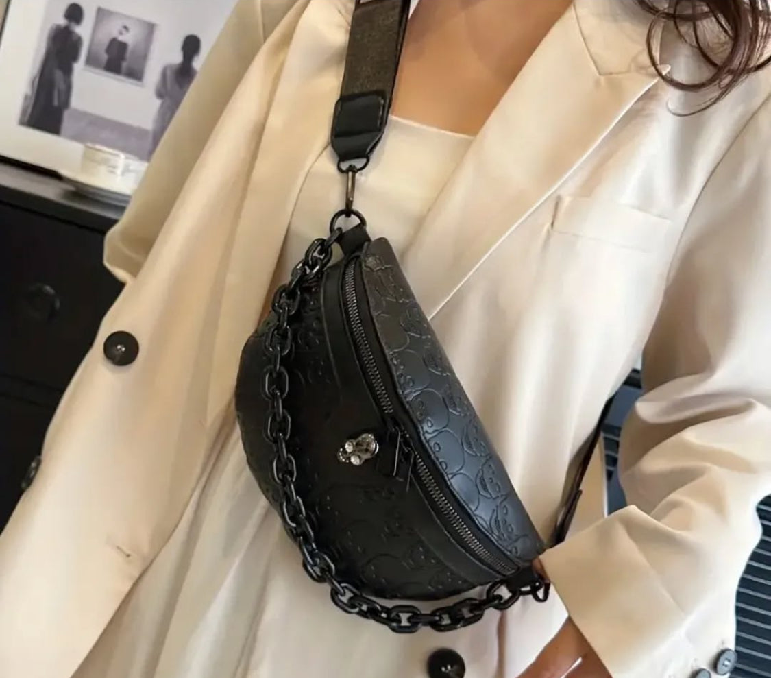 Bolsa tipo Perchera con Calavera