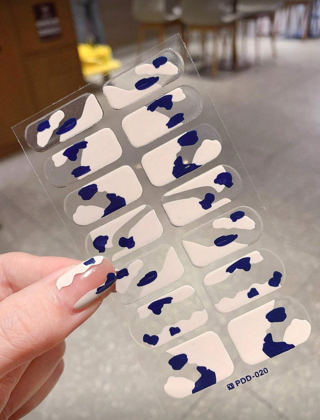 Stickers para Uñas Press On (14 pzs) 020 Vaquita