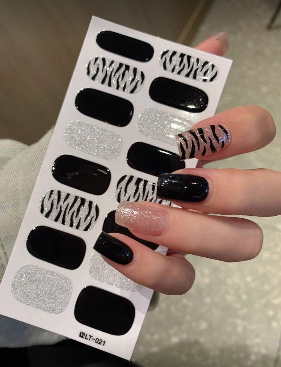 Stickers para Uñas Press On (16 pzs) 021 Black & White