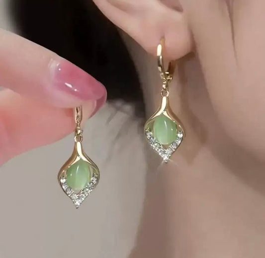 Aretes de gota con diamantes