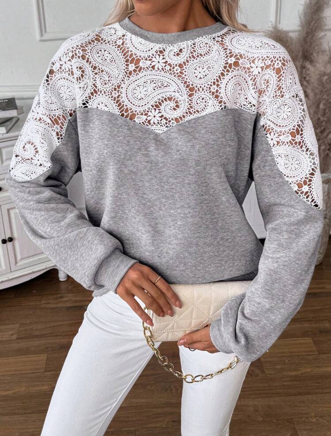 Sudadera con encaje Talla Mediana