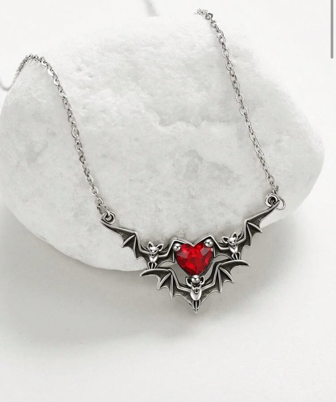 Collar Murciélagos corazón