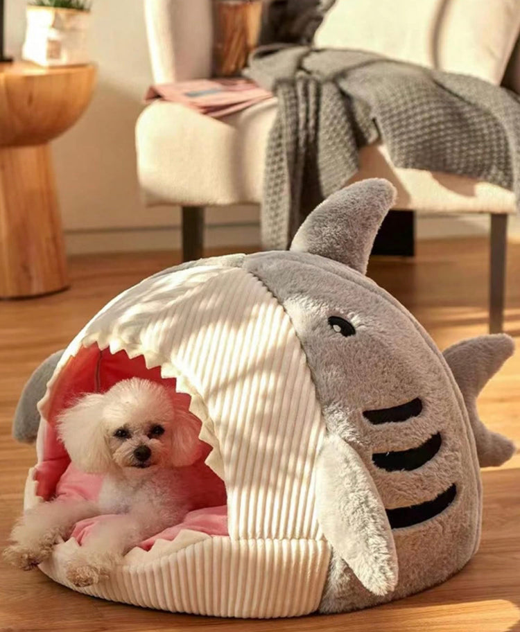 Cama para Mascotas en forma de Tiburón 53x50x36