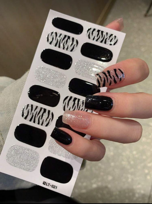 Stickers para Uñas Press On (16 pzs) 021 Zebra