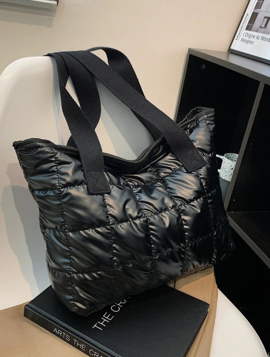 Bolsa de Mano Tote Bag Puffer Negra