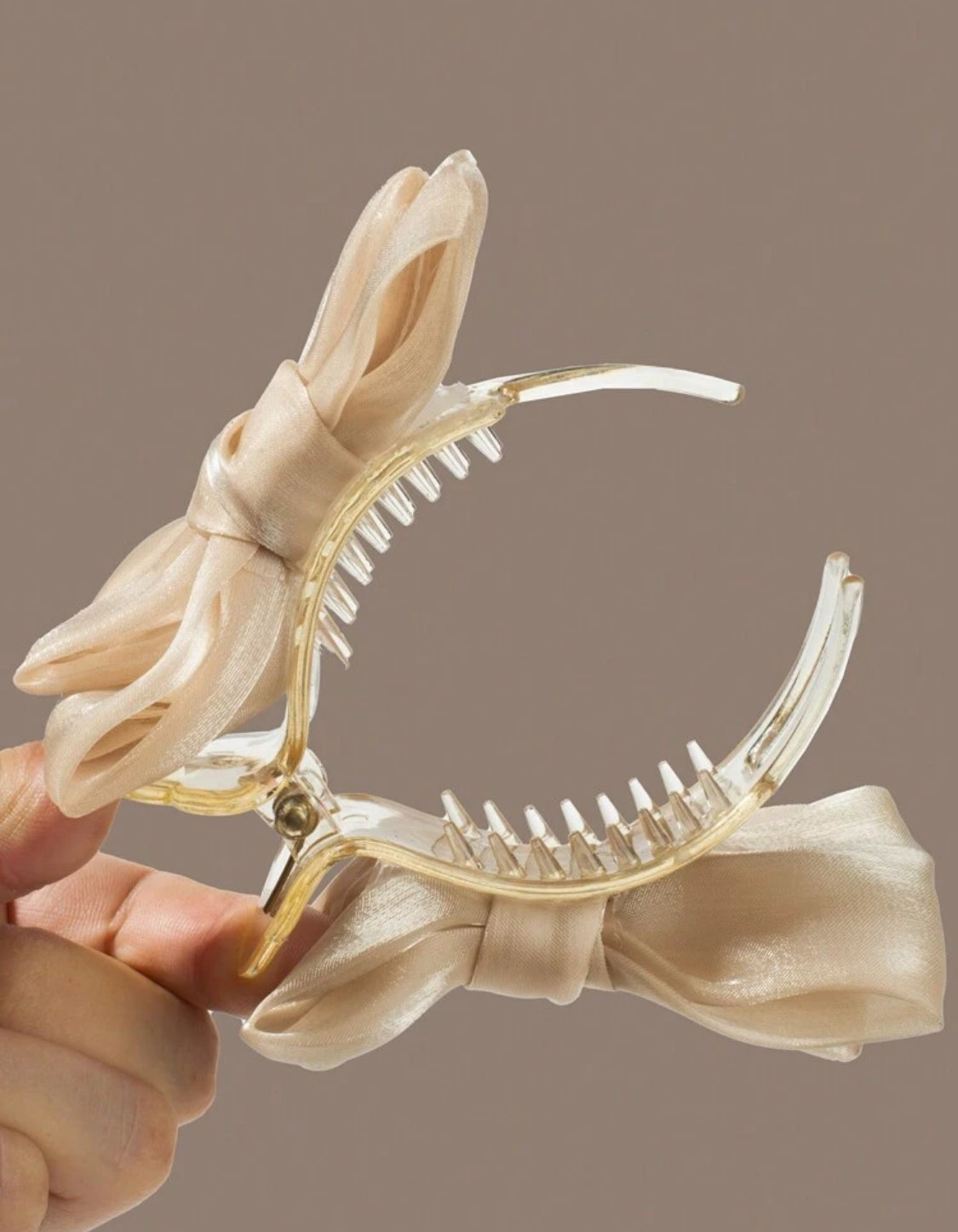 Clip de Moño Beige para Cabello