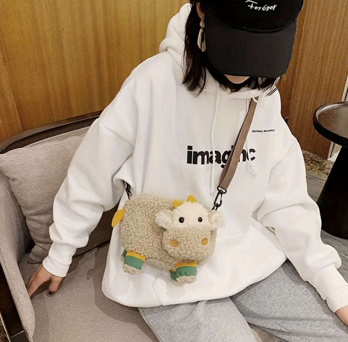 *Crossbody Borreguito