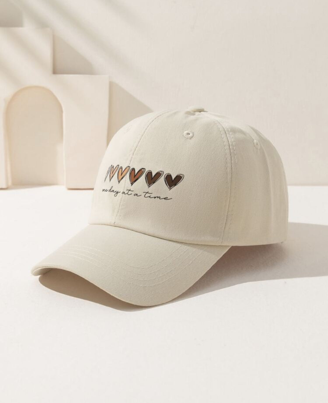 Gorra Corazoncitos Beige