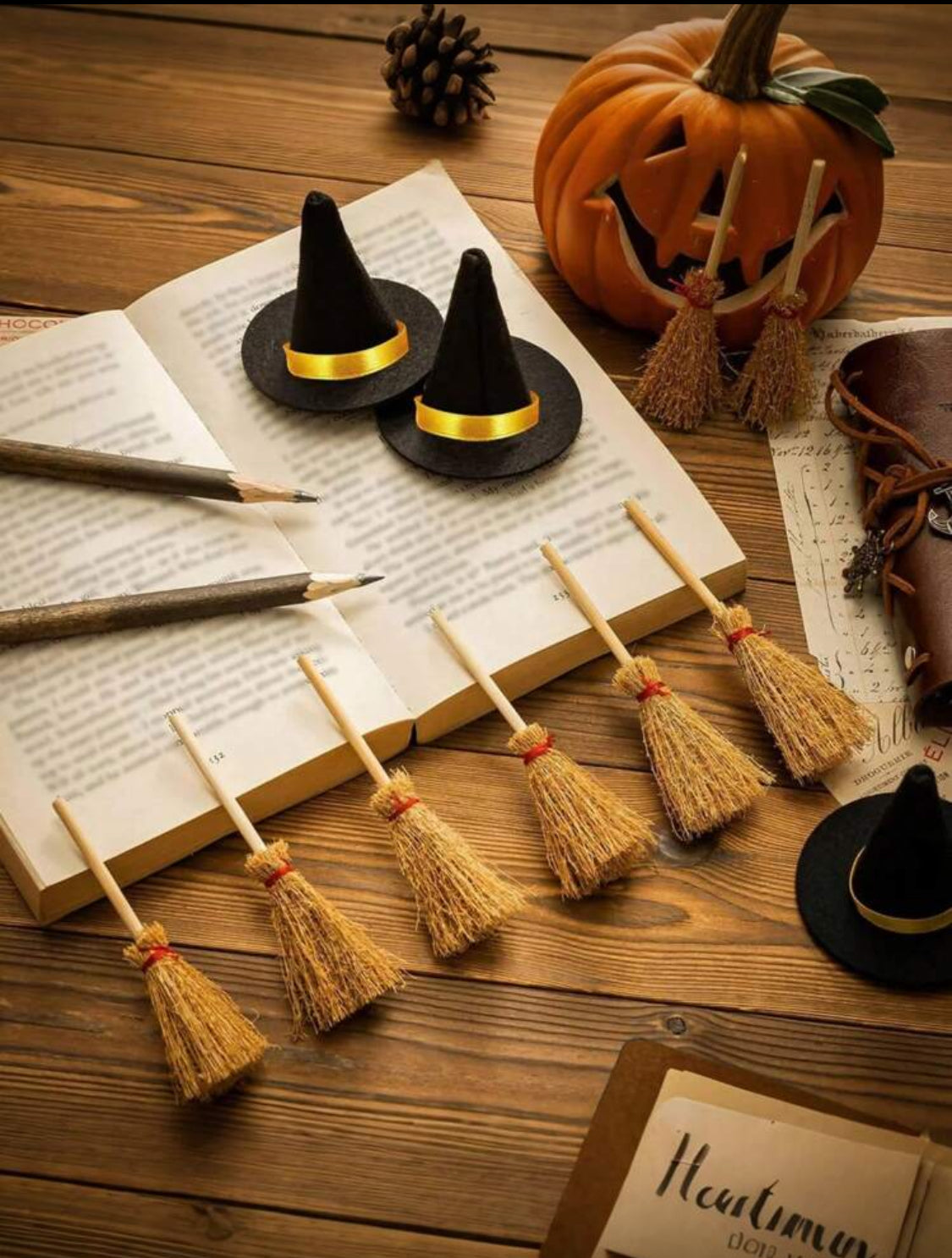 Mini Escobas Decorativas (4 pzs)