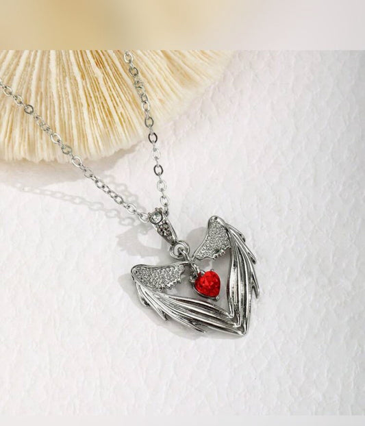 Collar Gótico Alas Corazón #5