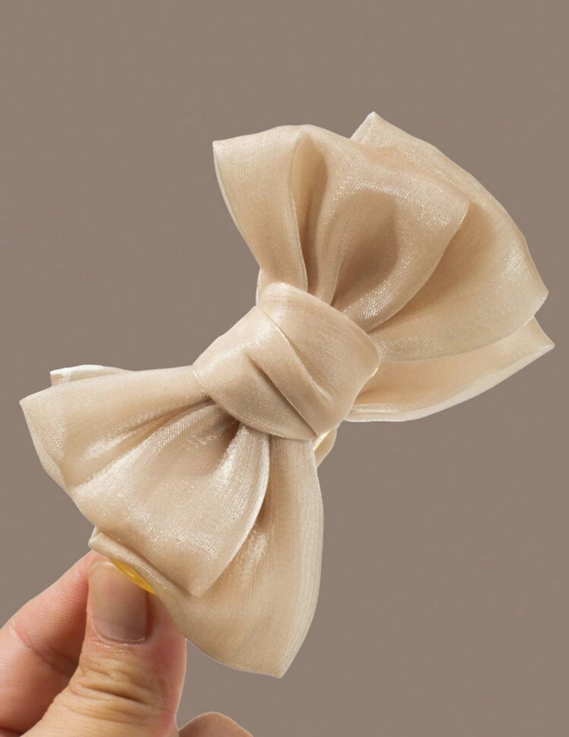 Clip de Moño Beige para Cabello