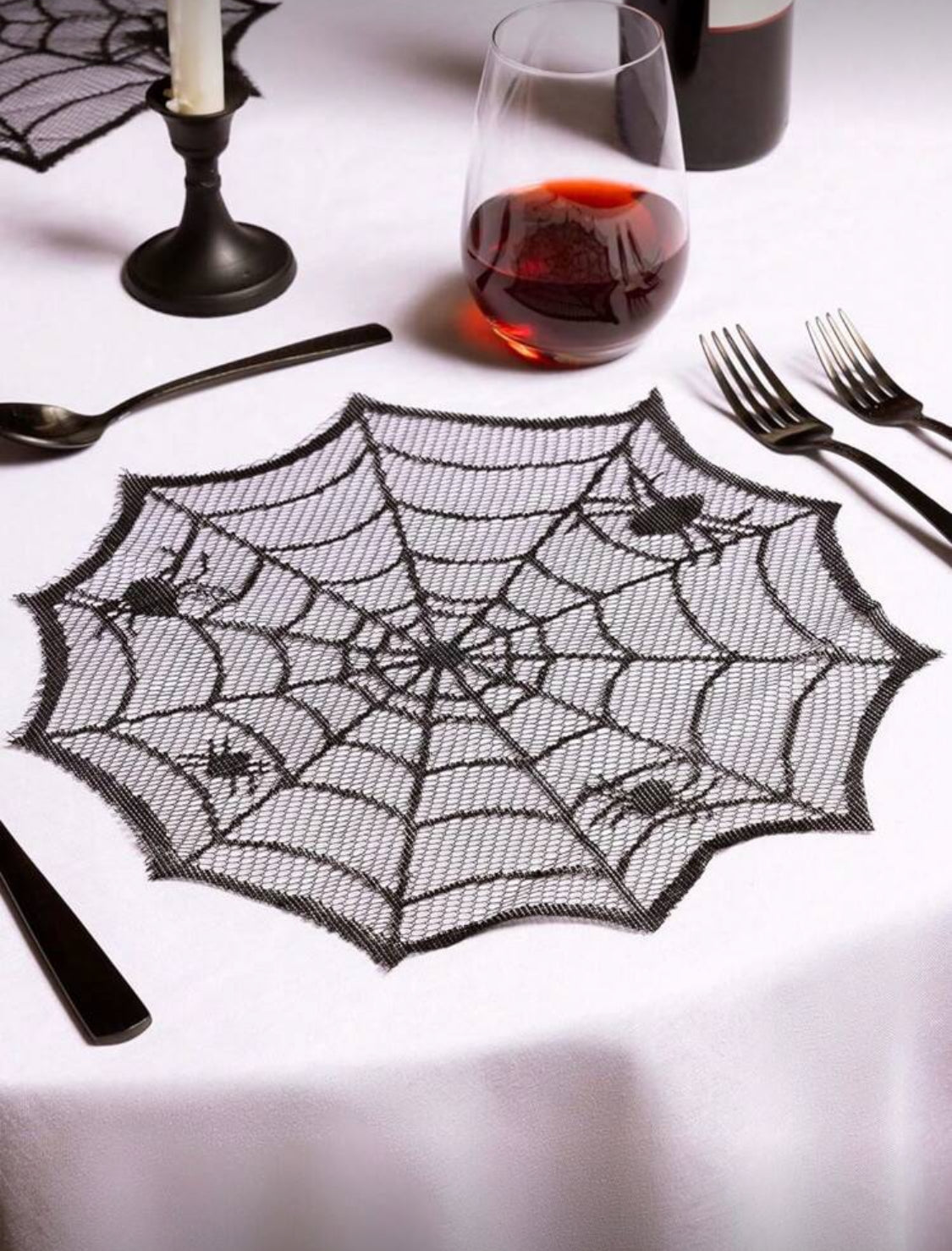 Mantel individual en forma de telaraña