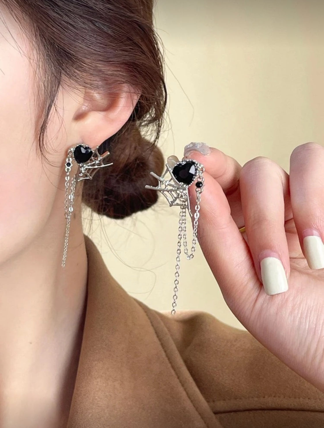 Pendientes araña con corazón