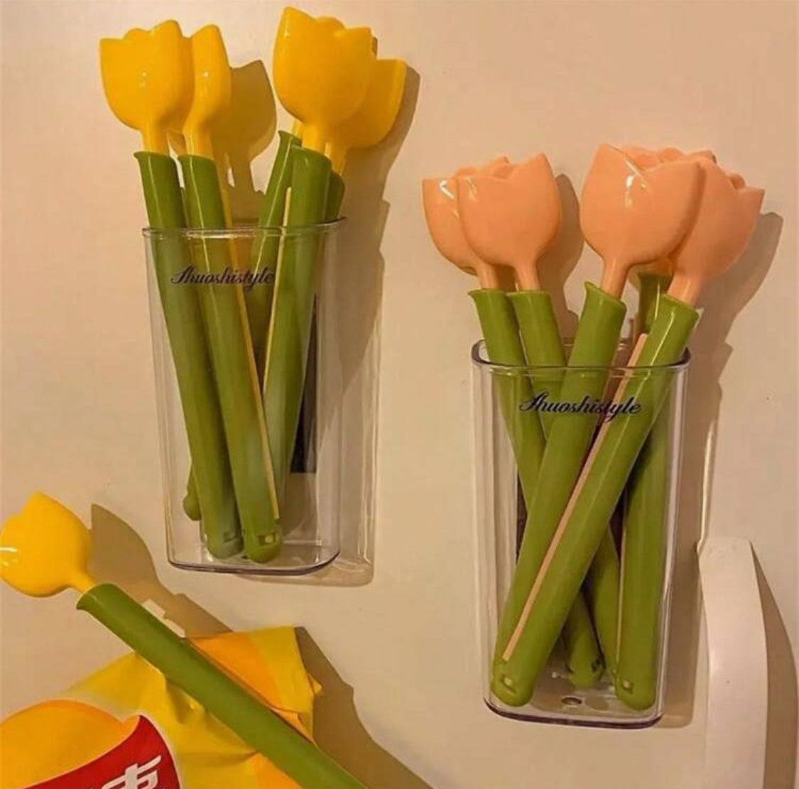 Clips para alimentos en forma de Tulipán con contenedor con imán  (5 piezas)