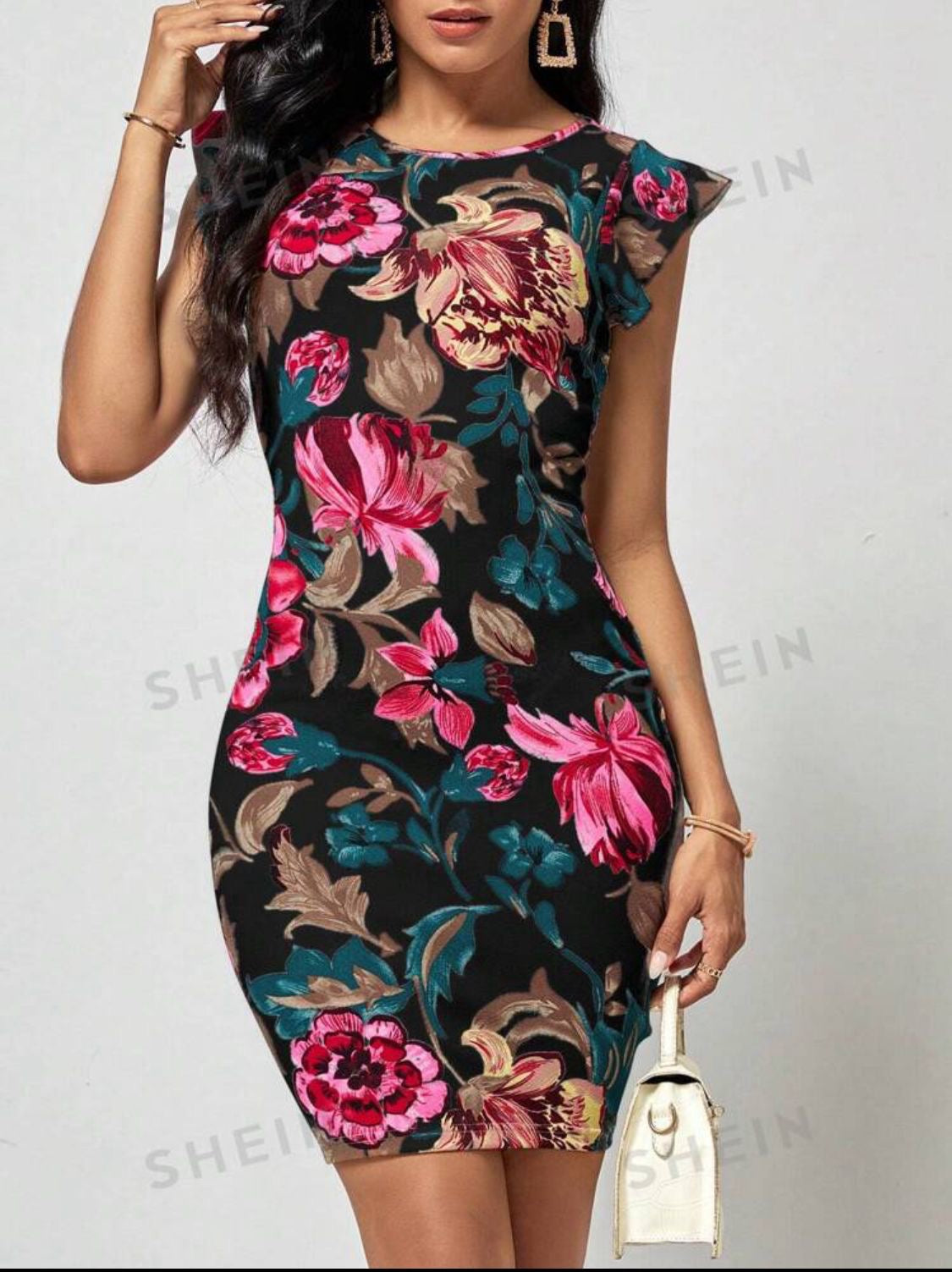 Vestido Floreado Entallado Talla Mediana