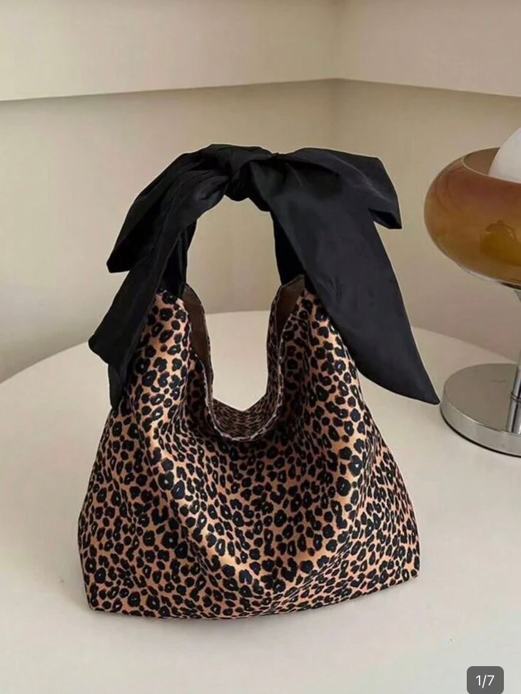Bolso de mano con lazo moda y adorable