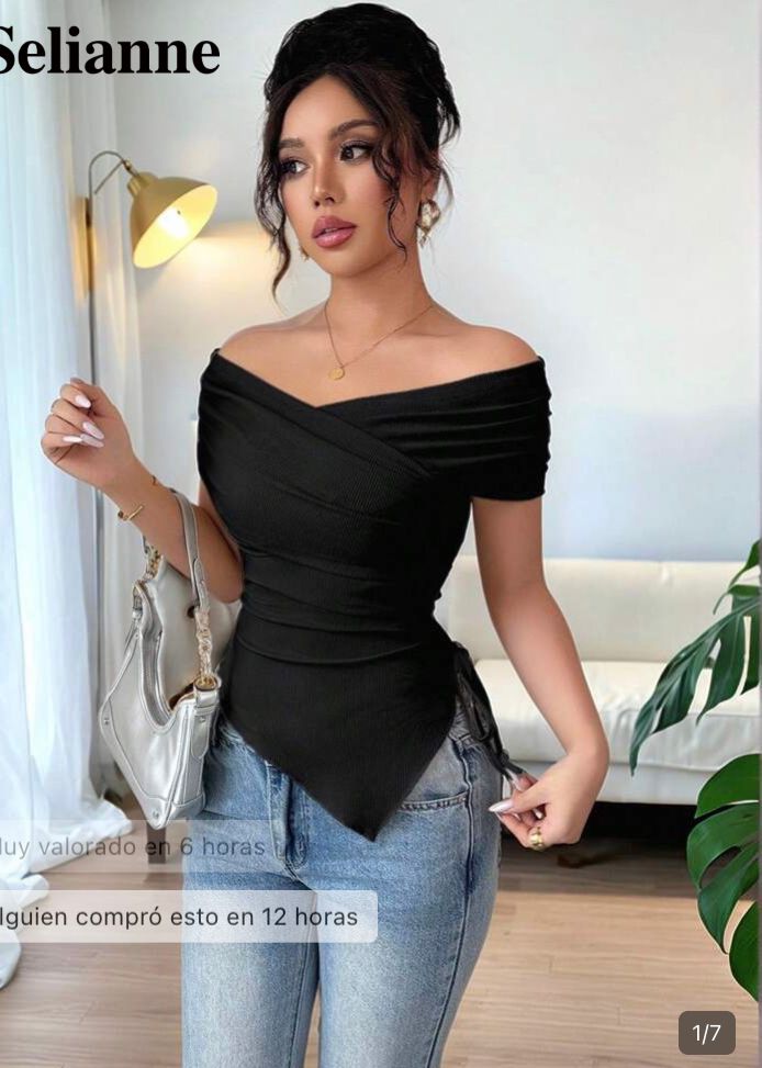 Blusa negra de manga corta y escote cruzado talla