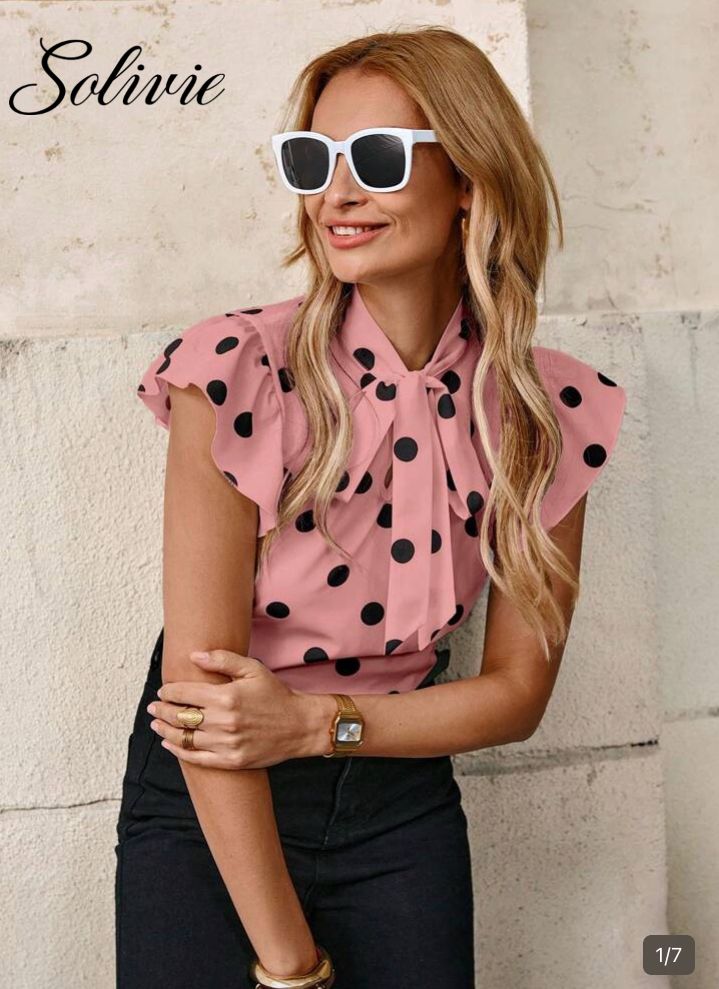 Blusa rosa de manga corta ólan talla M