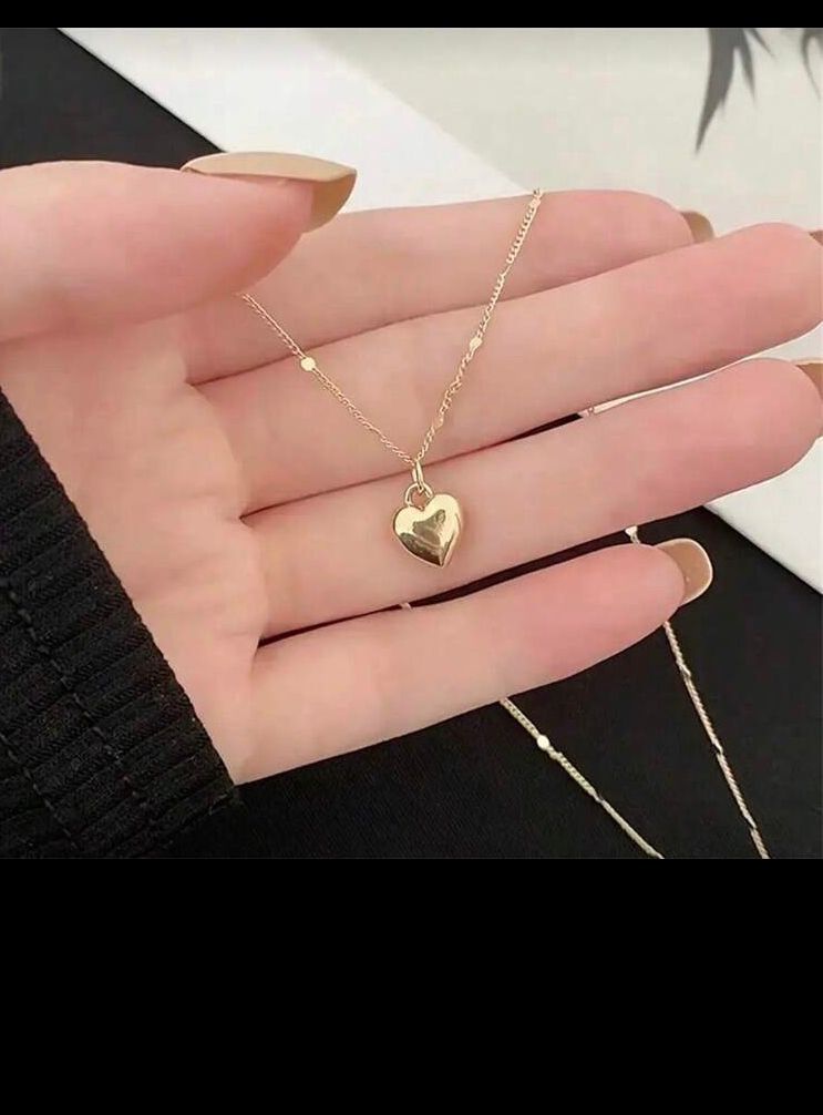 Collar con diseño de corazón elegante y lujoso amor, oro
