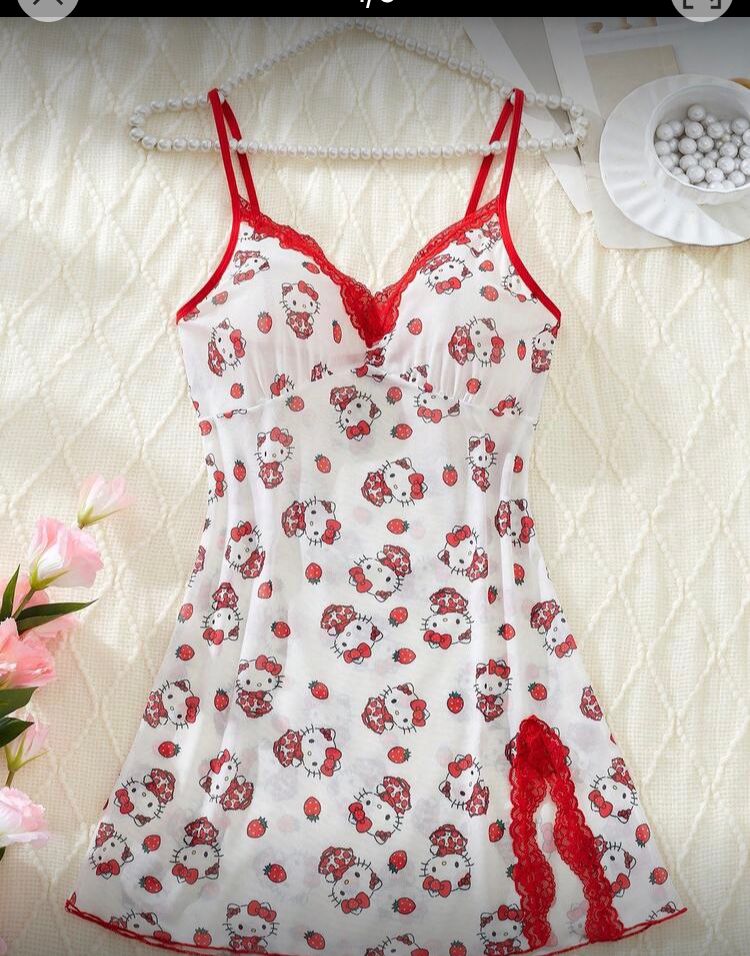 Pijama camison con encaje y estampado kity y fresas talla  talla ch