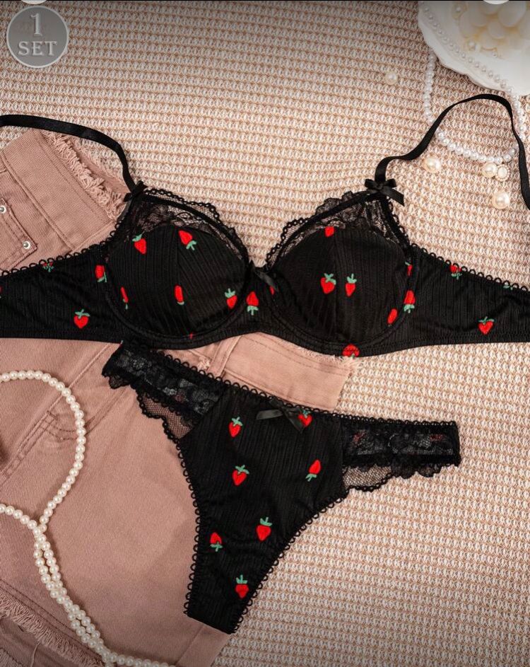 Conjunto de lencería 2 piezas  encaje y fresas talla M (negro)