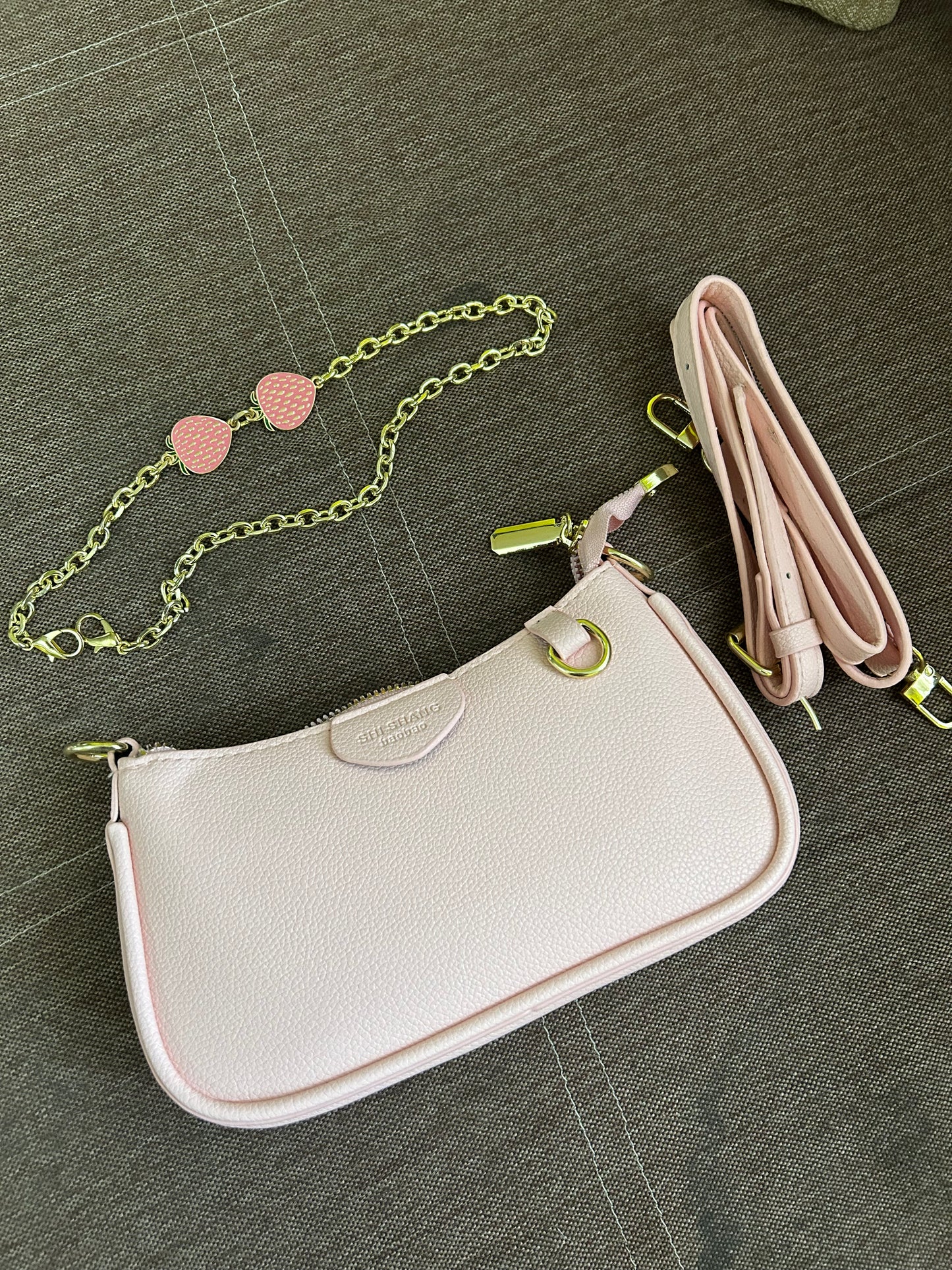 Bolsa de hombro tipo baguette, de PVC, rosa
